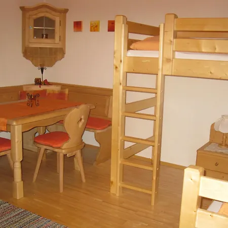 Farm stay Bio-Bauernhof-Hotel Matlschweiger *