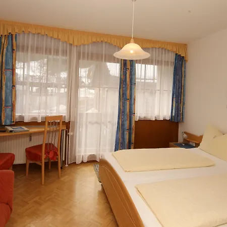Farm stay Bio-Bauernhof-Hotel Matlschweiger