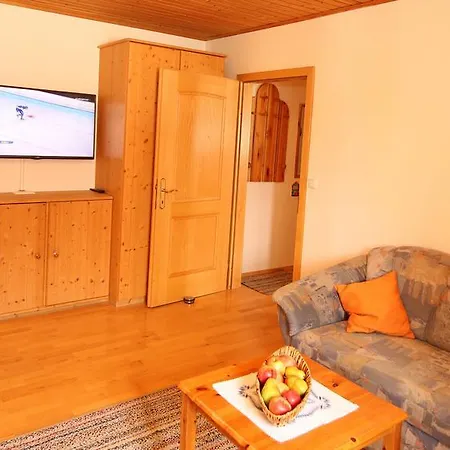 Farm stay Bio-Bauernhof-Hotel Matlschweiger *